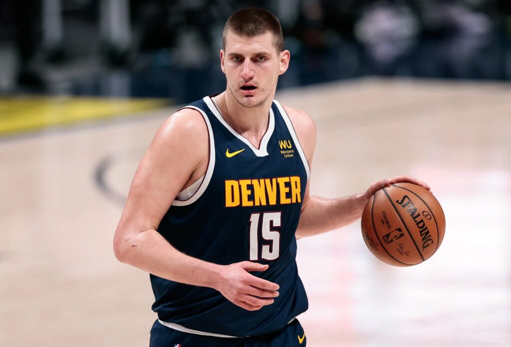 Нікола Йокич встановив вражаючий рекорд НБА 2 - basket.com.ua Нікола Йокич встановив вражаючий рекорд НБА 1 - basket.com.ua
