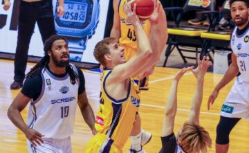 Українці за кордоном: Герун, Бринюк, Петров, Мироненко, Йяму 35