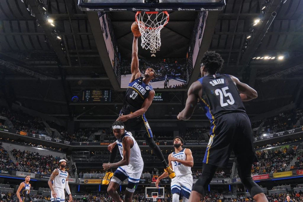 Данк лайт 2. Баскетболист в прыжке. Данк лайт оружия. Тай крейн баскетбол. Памп данк.