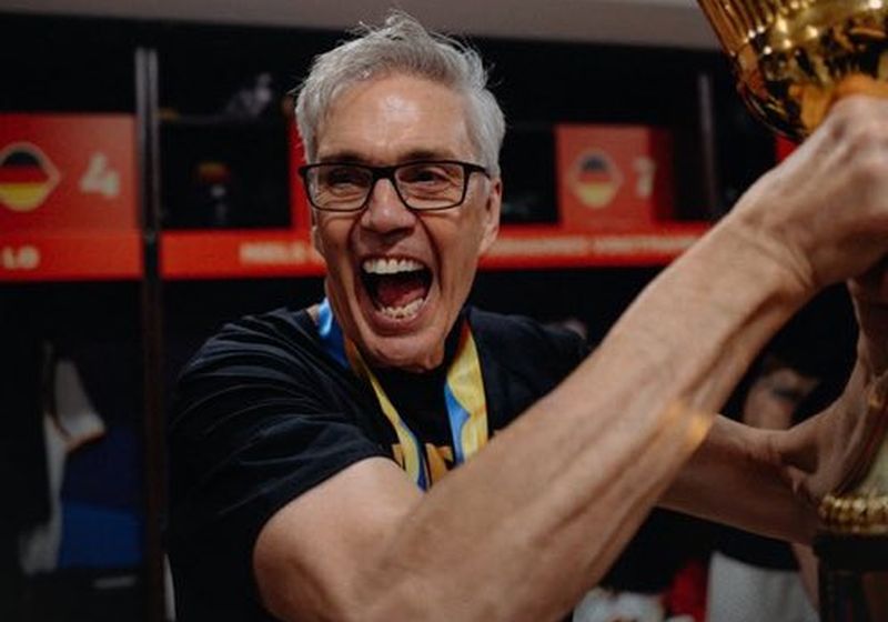 Офіційно: чемпіони світу змінять головного тренера після Олімпіади 1 - basket.com.ua