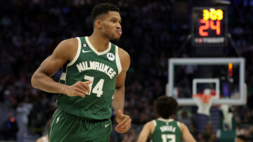 Янніс Адетокумбо намагається організувати гру НБА в Греції 27 - basket.com.ua