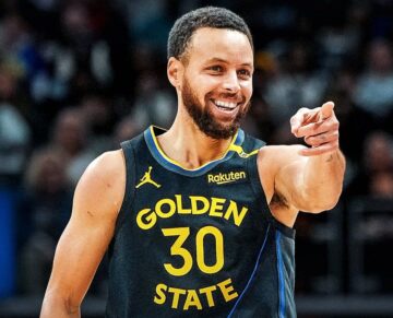 Стефен Каррі отримав нагороду "Найкращий одноклубник" 45