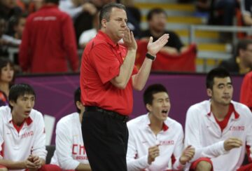 Колишній тренер "Дніпра" може очолити "Наполі" 33