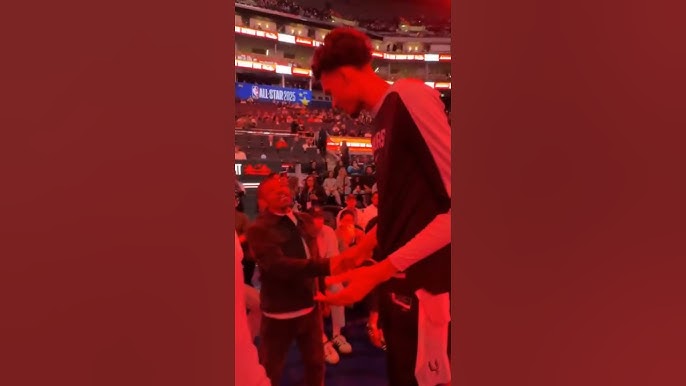 221-сантиметровий Вембеньяма зустрівся з найнижчим гравцем в історії НБА: різниця в зрості шалена 1