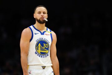 Стефен Каррі побив рекорд Майкла Джордана і увійшов в історію плейоф НБА 49