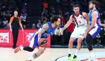 Шейн Ларкін - третій американець, який перетнув позначку у 3 000 набраних очок у Євролізі 35