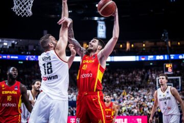 Іспанія зіграє у фіналі Євробаскету-2022 63