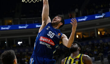 "Альба" виграла перший матч фінальної серії у "Баварії" 27