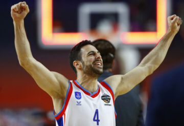 Дворазовий чемпіон Євроліги завершив кар'єру у 34 роки 23 - basket.com.ua