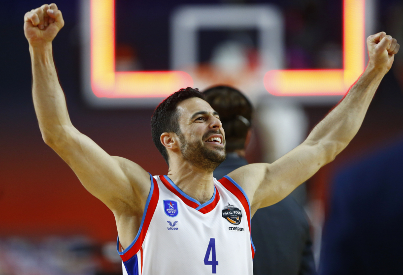Дворазовий чемпіон Євроліги завершив кар'єру у 34 роки 2 - basket.com.ua Дворазовий чемпіон Євроліги завершив кар'єру у 34 роки 1 - basket.com.ua