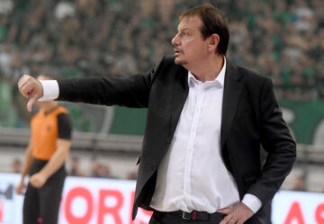 Ергін Атаман пригрозив влаштувати кадрову чистку в "Панатінаїкосі" на початку сезону 23 - basket.com.ua