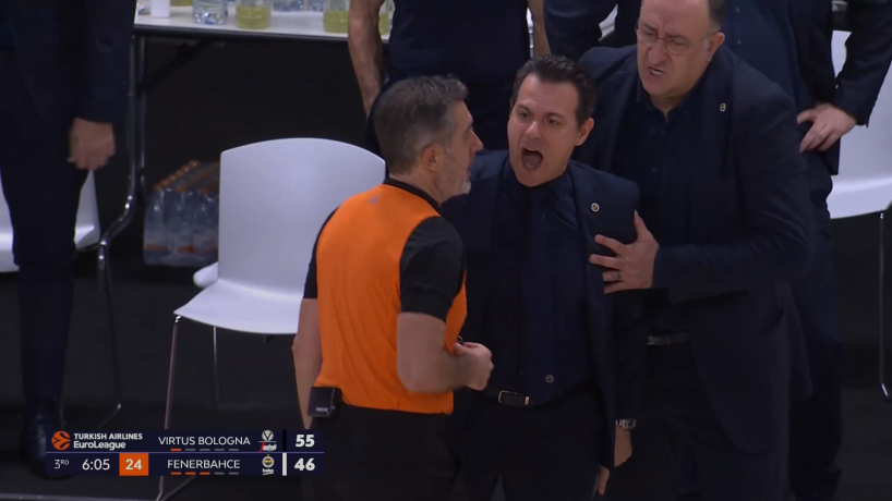 Дімітріса Ітудіса вилучили з паркету за емоційний нервовий зрив під час матчу Євроліги 1