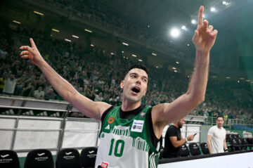 Костас Слукас: "Дякую "Олімпіакосу" за зневагу і зарозумілість, які вони виявили до мене" 55