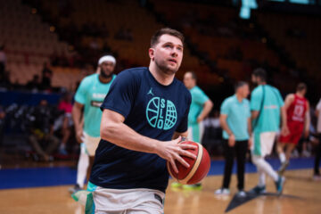 Лука Дончич пояснив розгромну поразку збірної Словенії в вирішальному матчі кваліфікації Олімпіади 25 - basket.com.ua