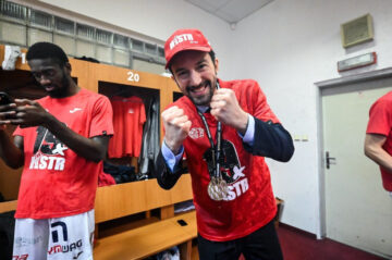 "Париж" офіційно оголосив ім'я нового головного тренера після відходу Тьяго Спліттера в НБА 33