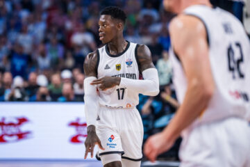 Денніс Шрьодер встановив рекорд сторіччя і вперше за 20 років вивів Німеччину в фінал Євробаскету 45