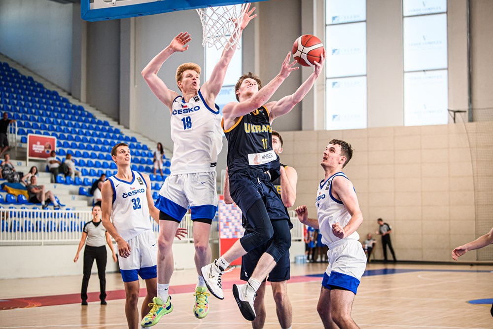 Максим Шульга — найрезультативніший гравець першого туру чемпіоната Європи: відео хайлайтів 1 - basket.com.ua