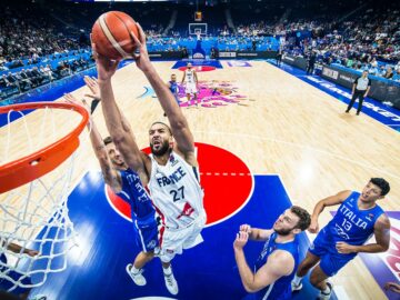 Данк Гобера через Меллі — в топ-10 моментів других чвертьфіналів Євробаскета-2022 33