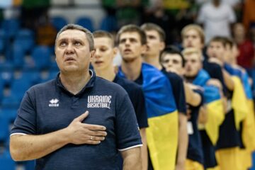 Валерій Плеханов: "Хотів донести хлопцям, що дитяча гра завершилася — попереду дорослий, чоловічий баскетбол" 31 - basket.com.ua