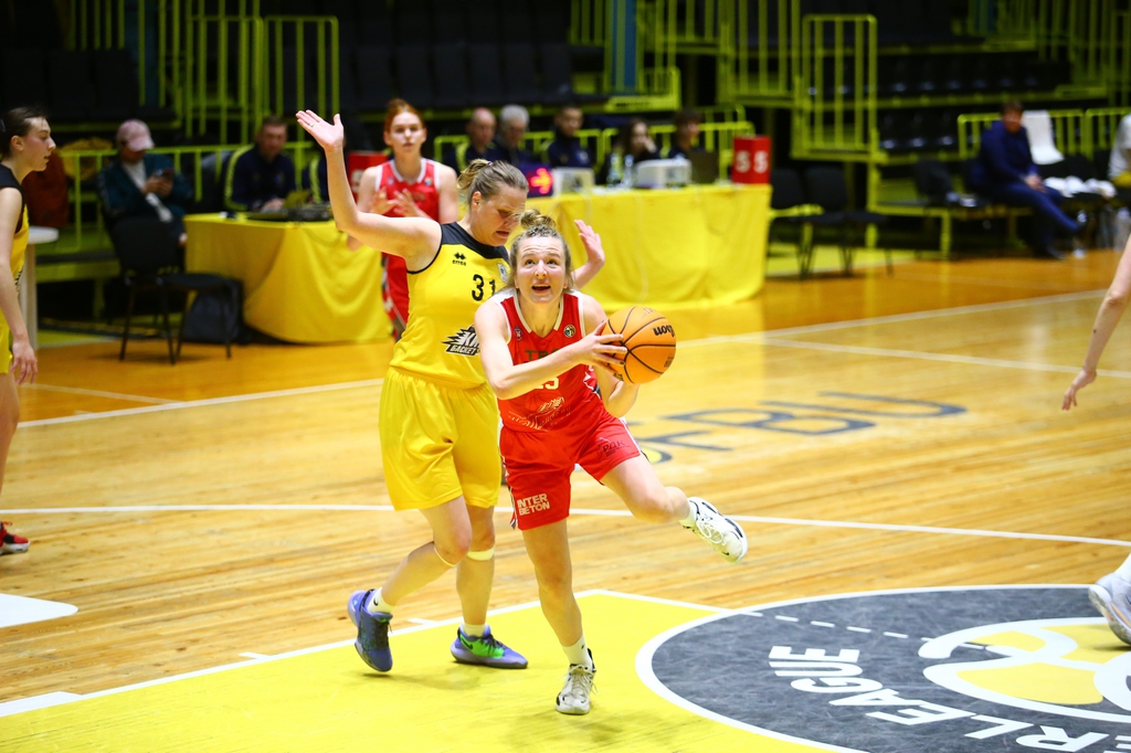Жіноча ліга. Результати матчів 8 квітня 2 - basket.com.ua Жіноча ліга. Результати матчів 8 квітня 1 - basket.com.ua
