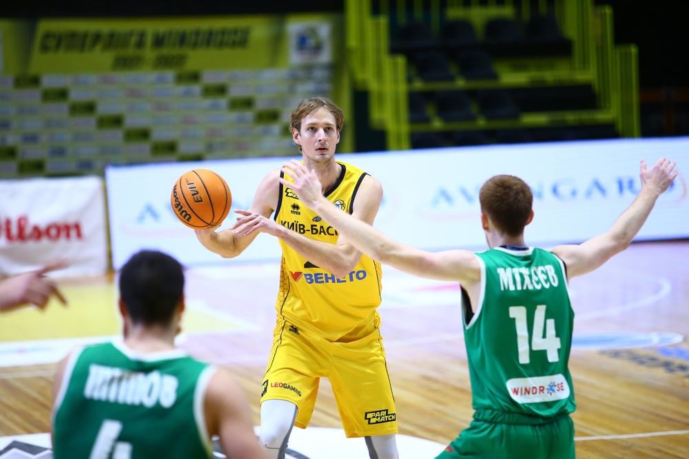 Константин Аникиенко вошел в топ-10 в истории Суперлиги по блокам 1 - basket.com.ua