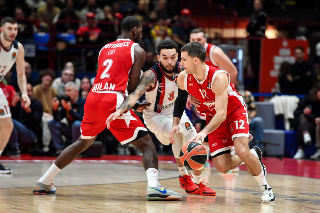 "Мілан" втратив топ-снайпера до кінця сезону 2 - basket.com.ua "Мілан" втратив топ-снайпера до кінця сезону 1 - basket.com.ua