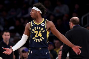 "Даллас", "Філадельфія" та "Мілвокі" хочуть виміняти одного з кращих снайперів НБА 57 - basket.com.ua