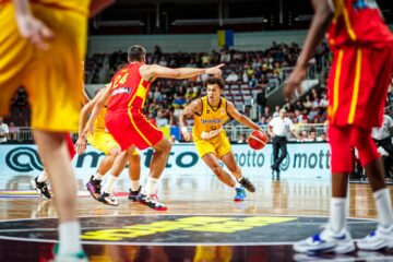 Корисні дії Іссуфа Санона в матчах проти Грузії та Іспанії: відео хайлайтів 23 - basket.com.ua