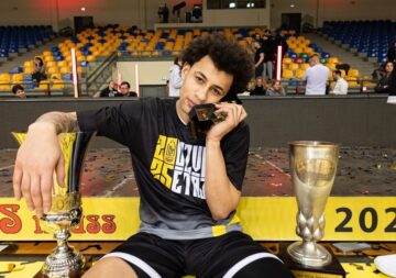 Визначився фаворит на підписання Іссуфа Санона 47