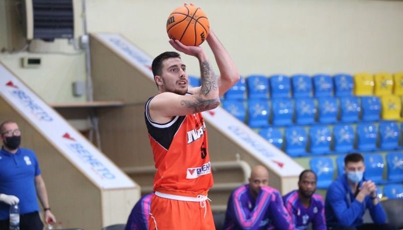 Іван Ткаченко продовжить кар'єру у Фінляднії 2 - basket.com.ua Іван Ткаченко продовжить кар'єру у Фінляднії 1 - basket.com.ua