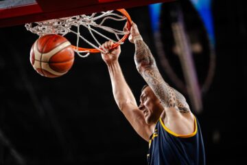 12 гравців - у складі збірної України на матчі проти Грузії та Данії 9