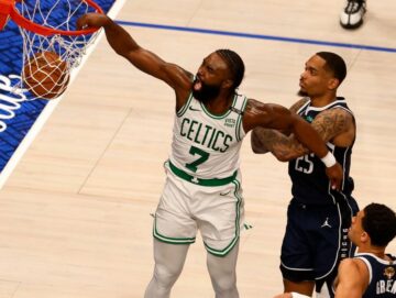 Джейлен Браун повторив досягнення Джона Хавлічека 27 - basket.com.ua