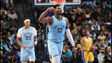 Джарен Джексон зрівнявся з легендою "Мемфіса" за матчами з 5+ блок-шотів у плей-оф 37 - basket.com.ua