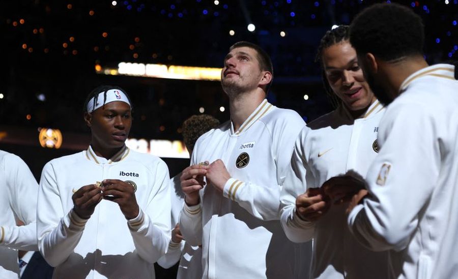 Третій в історії. Нікола Йокич повторив досягнення легенд НБА 2 - basket.com.ua Третій в історії. Нікола Йокич повторив досягнення легенд НБА 1 - basket.com.ua