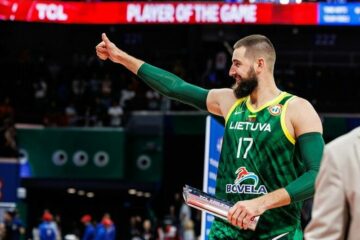 Йонас Валанчюнас та гравці збірної Литви прокоментували перемогу над США 67 - basket.com.ua