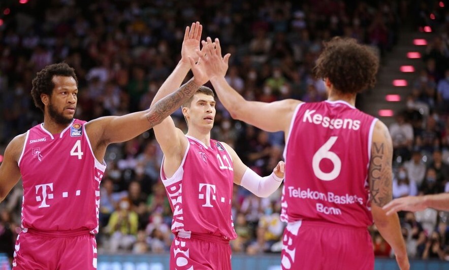 Українці за кордоном: Липовий 1 - basket.com.ua