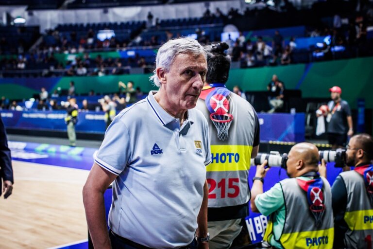 Пешич і Богданович пояснили, чому Сербія розбазарила перевагу +16 в надважливому матчі ЧС 2 - basket.com.ua Пешич і Богданович пояснили, чому Сербія розбазарила перевагу +16 в надважливому матчі ЧС 1 - basket.com.ua