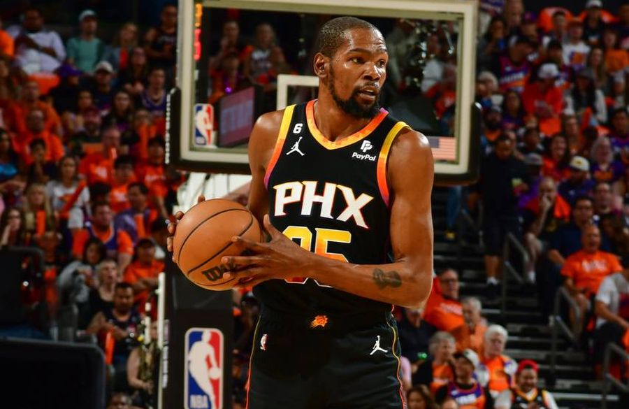 Власник "Фінікса" озвучив власну думку щодо майбутнього Кевіна Дюранта у команді 2 - basket.com.ua Власник "Фінікса" озвучив власну думку щодо майбутнього Кевіна Дюранта у команді 1 - basket.com.ua