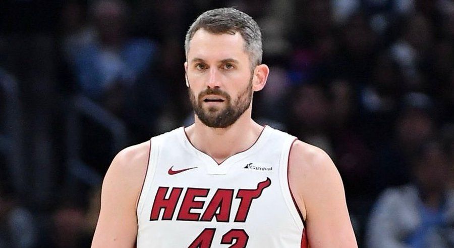 Кевін Лав підписав дворічний контракт з "Маямі" 2 - basket.com.ua Кевін Лав підписав дворічний контракт з "Маямі" 1 - basket.com.ua