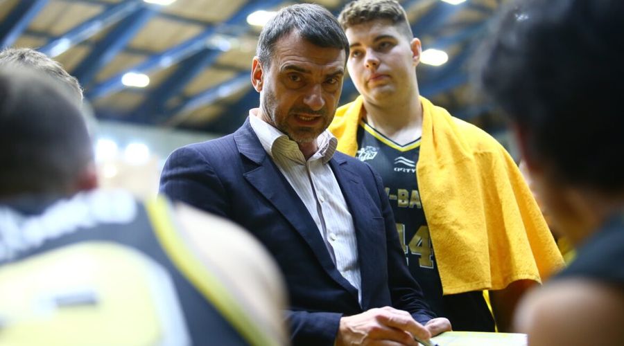 Володимир Холопов: "Наразі наша гра не відповідає нашим амбіціям" 2 - basket.com.ua Володимир Холопов: "Наразі наша гра не відповідає нашим амбіціям" 1 - basket.com.ua