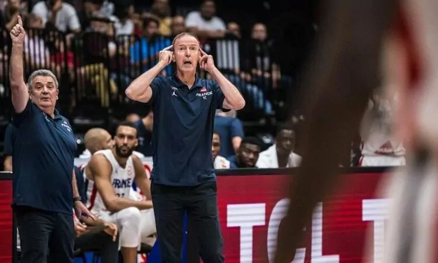 Наставник збірної Франції дав оцінку старту Вембаньями в НБА 2 - basket.com.ua Наставник збірної Франції дав оцінку старту Вембаньями в НБА 1 - basket.com.ua