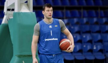 Українці за кордоном: Коренюк зібрав 22 підбирання, Масленніков, Марковецький 43