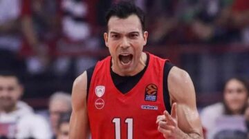 Костас Слукас підпише довготривалий контракт з "Панатінаїкосом" 47