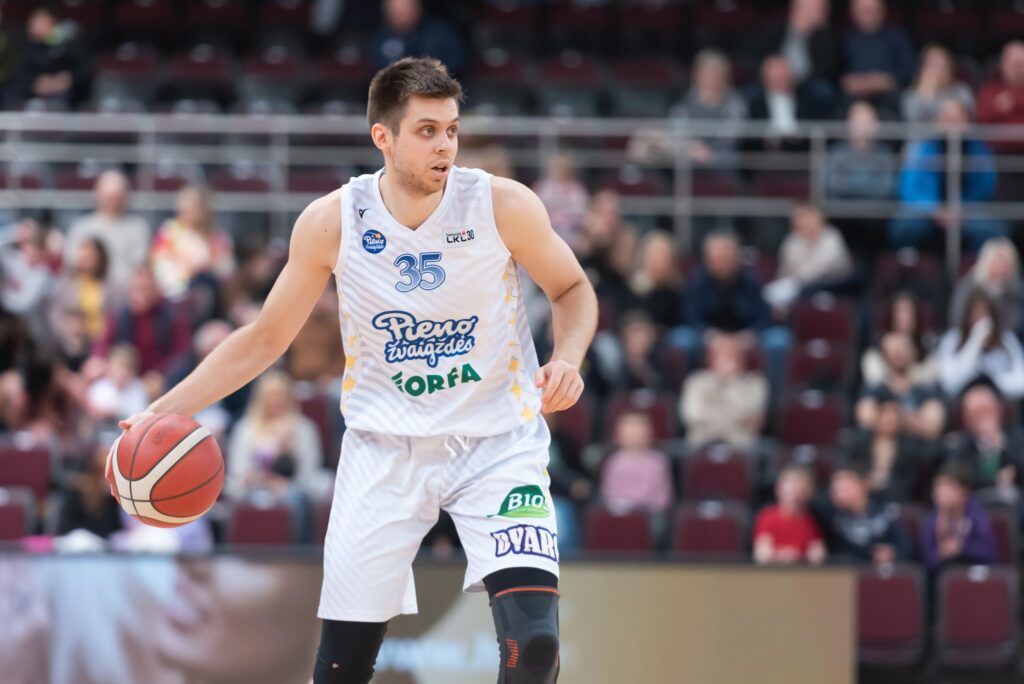 Українці за кордоном: Павлов, Ковальов, Войналович, Бринюк 2 - basket.com.ua Українці за кордоном: Павлов, Ковальов, Войналович, Бринюк 1 - basket.com.ua