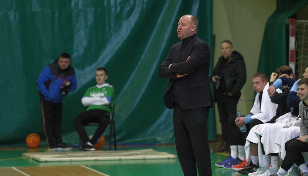 Володимир Коваль: “Не можу 40 хвилин терпіти знущання над командою” 1