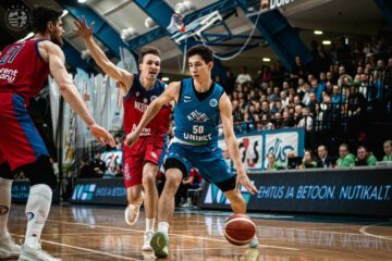 Українці з кордоном: Ковляр, Шиманський, Шевченко, Зайцев, Ковальов, Артамонов, Беліков, Давидюк 53