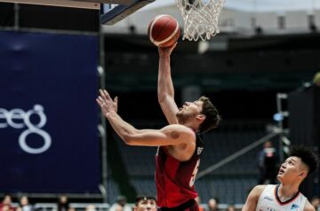 Українці за кордоном: Антіпов, Бояркін, Кравцов, Павлов, Луценко, Соколенко, Анікієнко, Фролов 33