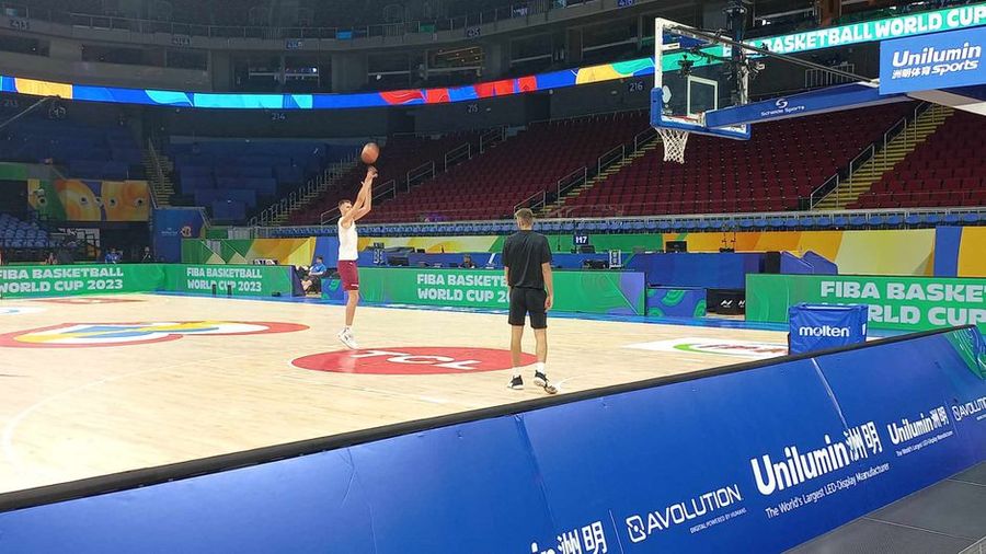 Крістапс Порзінгіс: "Дуже важко виражати свої емоції на краю лави запасних, але я хочу бути в команді" 1 - basket.com.ua