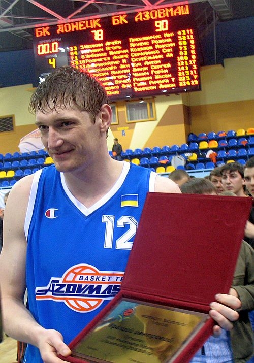 Сергій Ліщук: мисливець за трофеями, ставший легендою в Валенсії 6 - basket.com.ua Сергій Ліщук: мисливець за трофеями, ставший легендою в Валенсії 5 - basket.com.ua