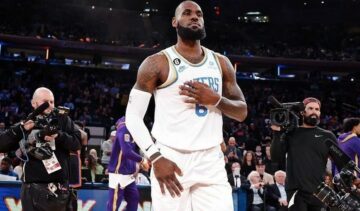 Леброн Джеймс став найстарішим гравцем в історії НБА, який робив тріпл-дабл, набираючи 28 очок 53 - basket.com.ua